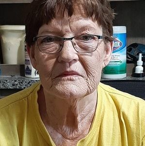 Meet your Posher, Genetta